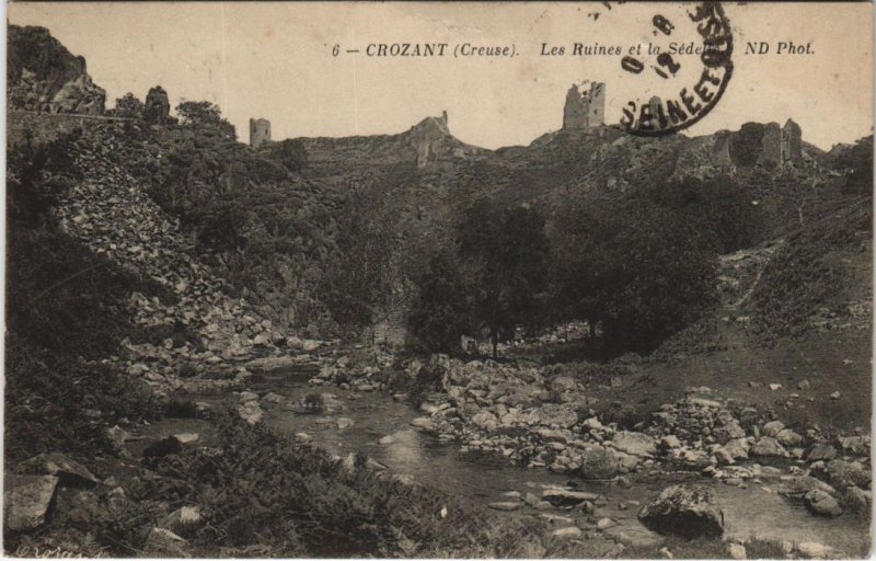 CPA CROZANT. Les Ruines et la Sedelle (121784)