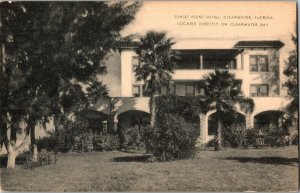 Sunset Point Hotel on Clearwater Bay, Clearwater FL Vintage Postcard H46