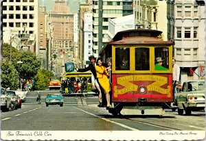 VINTAGE CONTINENTAL SIZE POSTCARD 1970s SAN FRANCISCO CABLE CARS SCENE