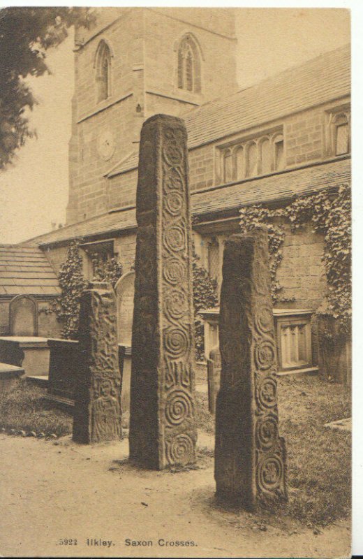 Yorkshire Postcard - Ilkley - Saxon Crosses - Ref TZ551