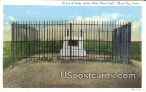 Grave of Sioux Indian Chief, War Eagle - Sioux City, Iowa IA