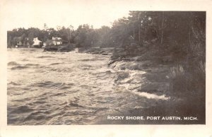 Port Austin Michigan Rocky Shore OF Lake Huron, B/W Photo Vintage Postcard U5235