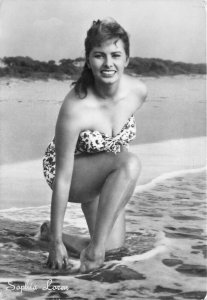 Sophia Loren RPPC Postcard Sexy Actress Movie Star 23-2119 