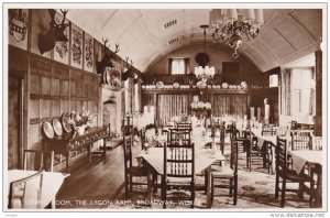 RP: BROADWAY , England , 30-40s ; Interior , The Dining Room , The Lygon Arms