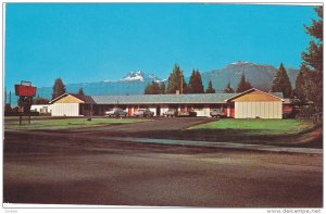 Defoe's Motel, REVELSTOKE, British Columbia, Canada, 40-60´