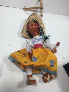 HANDMADE PUPPET HISPANIC Playa. Del Carmen CULTURE STRINGED WITH SOMBRERO