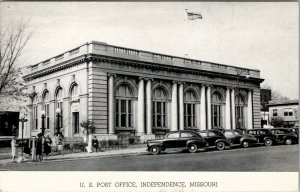 Independence Missouri U.S. Post Office Cool Old Cars People Street Postcard W8