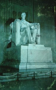 Vintage Postcard 1962 Lincoln Statue Lincoln Memorial Center Hall Washington DC