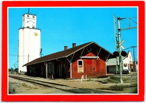 VINTAGE POSTCARD CONTINENTAL SIZE THE LITTLE RED DEPOT BROKEN ARROW OKLAHOMA