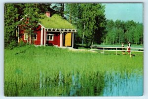 FINLAND ~ Idyllic Scene  GRASS ROOFED COTTAGE c1970s  4 x 6 Postcard
