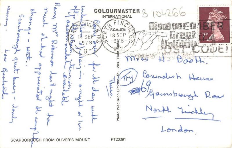 B104266 scarborough from oliver s mount    uk