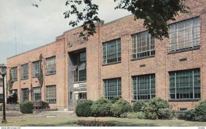 HARTFORD , Conn. , 50-60s ; Regional Technical School