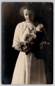 RPPC Lovely Woman With Flowers Edwardian Postcard Q27