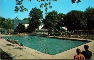 VINTAGE POSTCARD SWIMMING POOL KENWOOD GOLF AND COUNTRY CLUB BETHESDA MARYLAND