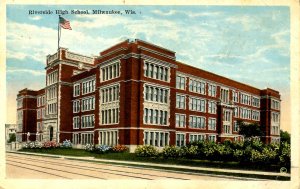 WI - Milwaukee. Riverside High School