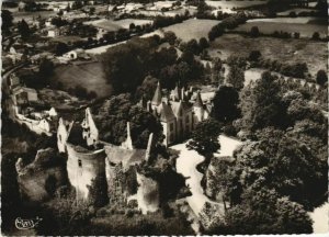 CPM BRESSUIRE Ancien et Nouveau Chateau de Bressuire (1141664)