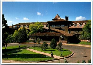 Postcard - The Majestic El Tovar Hotel, Grand Canyon National Park - Arizona