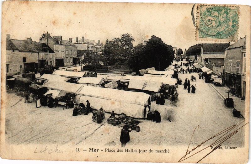 CPA AK MER - Place des Halles jour du Marché (209045)