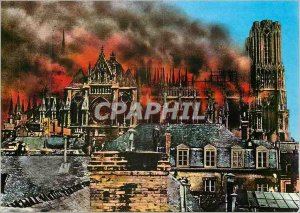 Modern Postcard Reims Marne Cathedral during fire Militaria