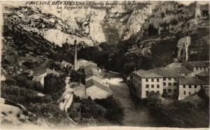 CPA Chemin conduisant de la Sorgne - La SORGUE et les Papeteries (293454)