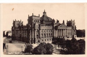 L305 Germany Berlin Reichstagsgebaeude RPPC vintage postcard