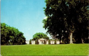 Lado del río Parque mausoleo cementerio Moline Illinois Postal de Illinois Vintage UNP Dexter 