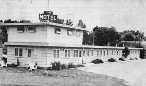 Crookston Minnesota The J-H Motel Vintage Postcard AA65538