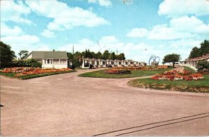 Postcard MOTEL SCENE Saint John New Brunswick NB AI7900