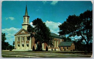 Hastings Nebraska 1960s Postcard Calvin French Memorial Chapel Hastings College