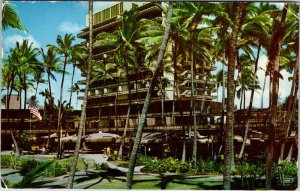 Postcard HOTEL SCENE Honolulu - Waikiki Hawaii HI AO3389