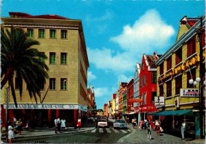 VINTAGE CONTINENTAL SIZE POSTCARD 1960s STREET SCENE WILLEMSTAD CURACAO NETH ANT