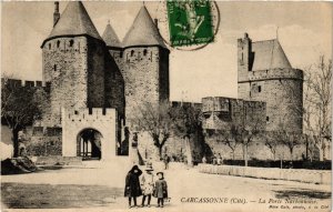 CPA Carcassonne La Porte Narbonnaise FRANCE (1012850)