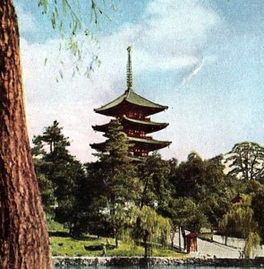 1920s NARA JAPAN A PAGONDA AND POND AT NARA POSTCARD P1451