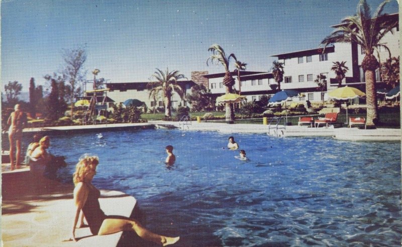 1940's-50's Olympic Swimming Pool, Flamingo Hotel, Las Vegas Nevada Postcard F71