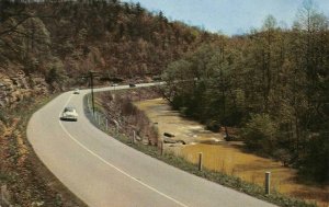 US Highway 25W Jellico - LaFollette, Tennessee c1950s Vintage Postcard