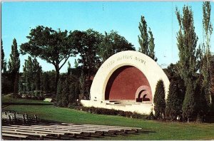 Postcard THEATRE SCENE Des Moines Iowa IA AJ2505