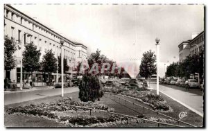 Royan - A Briand Boulevard to the Marche Couvert - Old Postcard