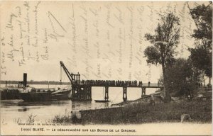 CPA BLAYE-Le Débarcadere sur les Bords de la Gironde (28151)