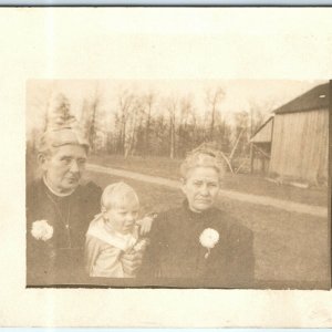 1910s Old Ladies & Crying Little Boy RPPC Real Photo Postcard Women Farm Barn A1