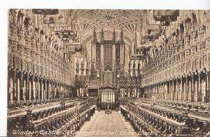 Berkshire Postcard - Windsor Castle - St George's Chapel - Choir West    BB158