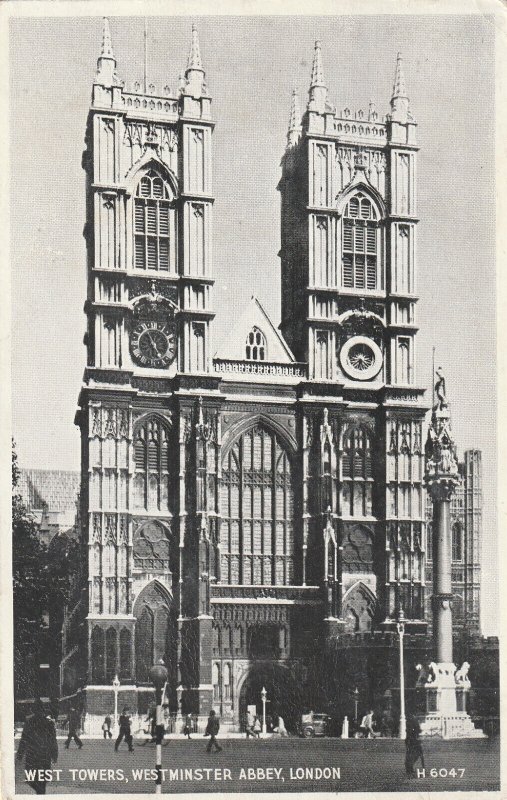 WESTMINSTER ABBEY, WEST TOWERS, London - Vintage POSTCARD