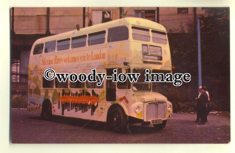 tm5544 - London Transport Bus no RM1737 at Shepherds Bush - postcard 