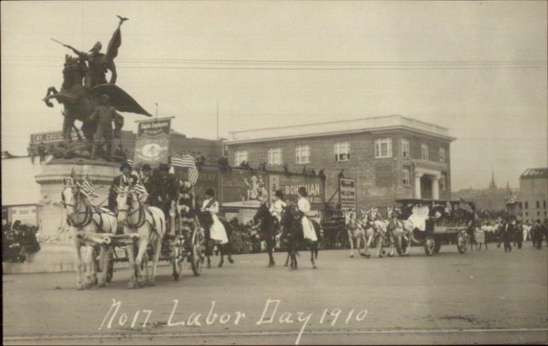 Oakland Written on Back - CA? 1910 Labor Day Parade WAITRESSES UNION rppc dcn