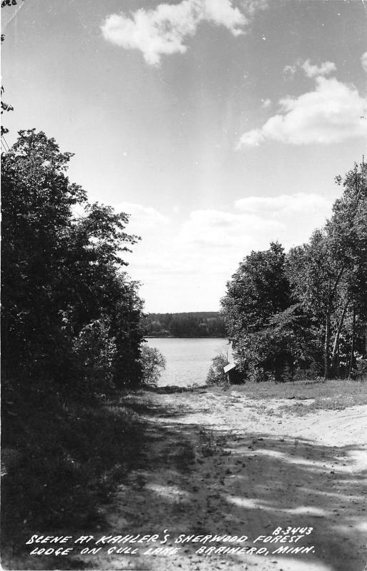 Brainerd MN~Kahler's Sherwood Forest Lodge @ Gull Lake~Sandy Path~1940s RPPC