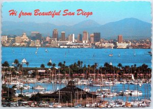 VINTAGE CONTINENTAL SIZE POSTCARD SMALL BOATS AREA OF SAN DIEGO CALIF