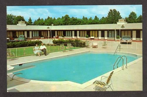 NORTH CAROLINA FAYETTEVILLE NC Driftwood Motel Postcard