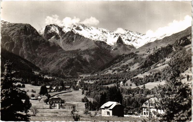 CPA Dauphiné-Isere - La FERRIERE d'ALLEVARD - Les Hotels du Curtillard (433666)