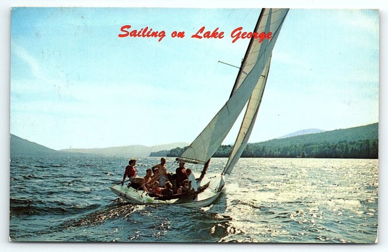 1950s LAKE GEORGE NEW YORK SAILING ADIRONDACKS MOUNTAINS SUMMER POSTCARD P924