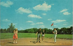 Postcard Warrensburg Golf Course Green Central Missouri State College 1964 V77
