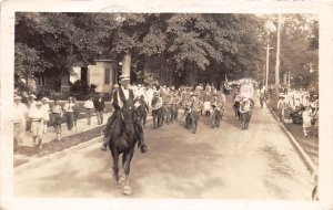 J66/ Louisville Kentucky RPPC Postcard c1930s Military Band Parade  125